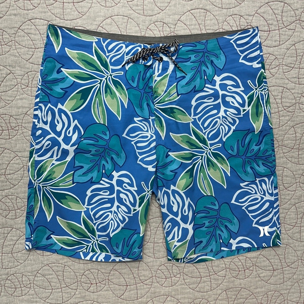 Hurley Board Shorts Blue Tropical Leaf Floral / Mens 38
